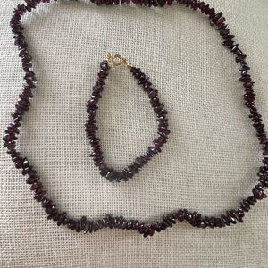 Deep purple stone necklace and bracelet set.